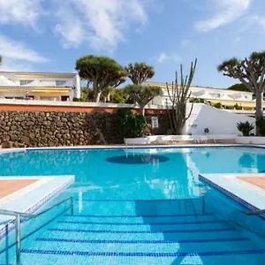 https://pura-vida-tacoronte.adeje-hotels.com
